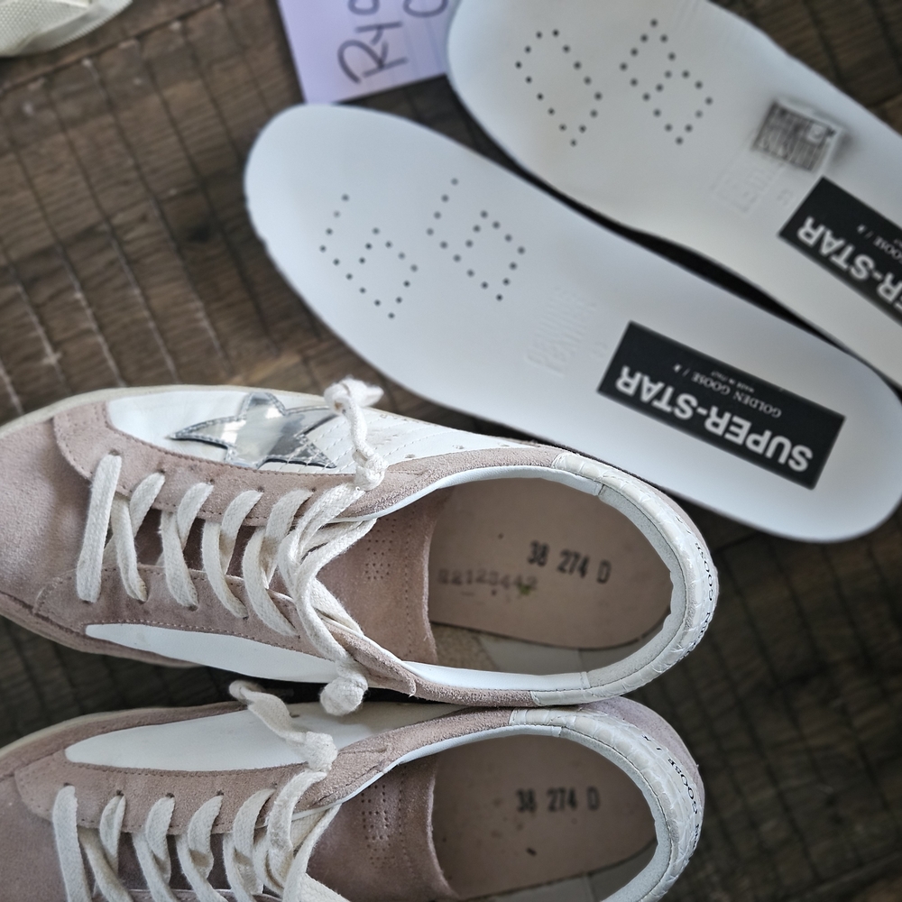 Golden Goose Superstar Pink and White Star Sneakers - Picture 4 of 4
